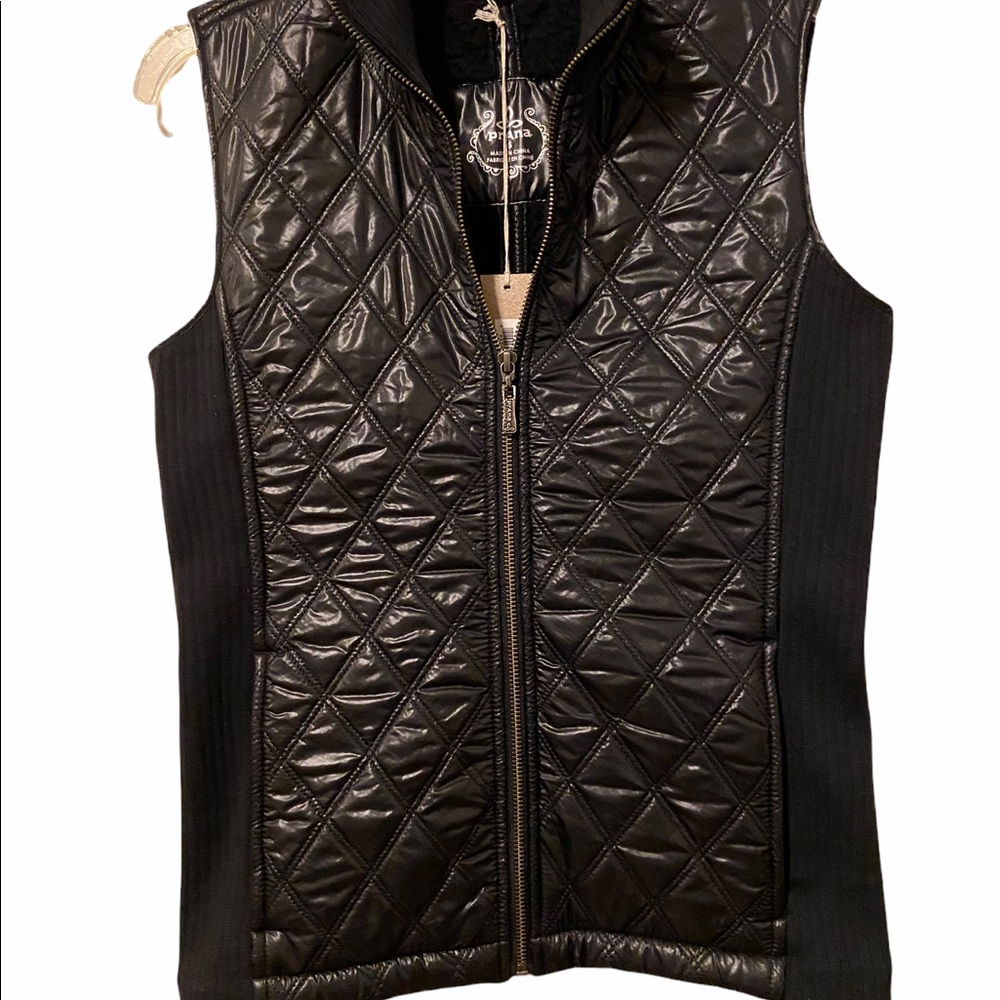 Prana Size Small Diva Quilted Vest Ribbed Sides Sherpa Lined Zipper Pockets